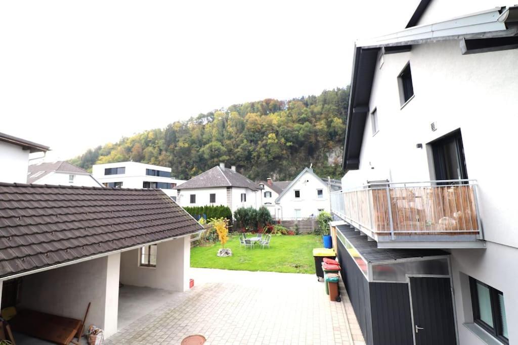 Schickes Zimmer Mit Top-Ausstattung In Idealer Lage Feldkirch Bagian luar foto